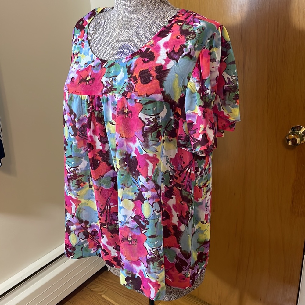a.n.a. Womens XL Sheer Blouse Flutter Sleeve Abstract Floral Design - Picture 2 of 9